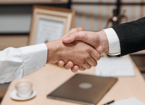 Come negoziare un contratto in inglese